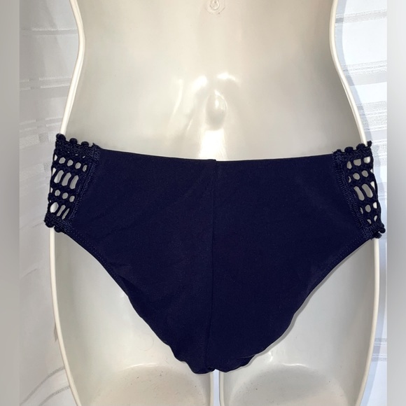 NWT ROBIN PICCONE Sz XS “Sophia” Crochet Bikini Bottoms INDIGO Blue Style 160565 - Picture 3 of 6